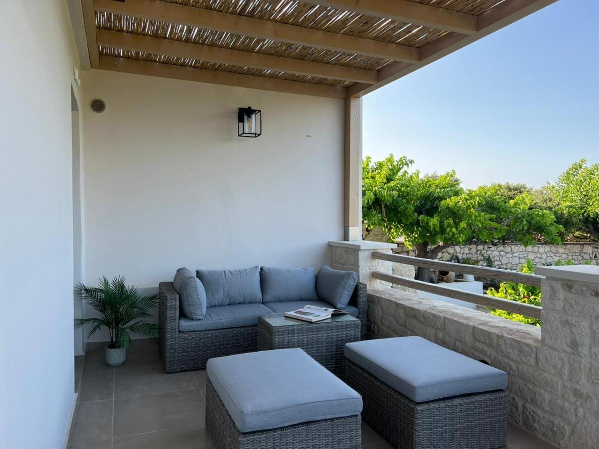Amvikas Suites-Sitia Esterno foto